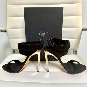 GIUSEPPE ZANOTTI-Black Suede Heels